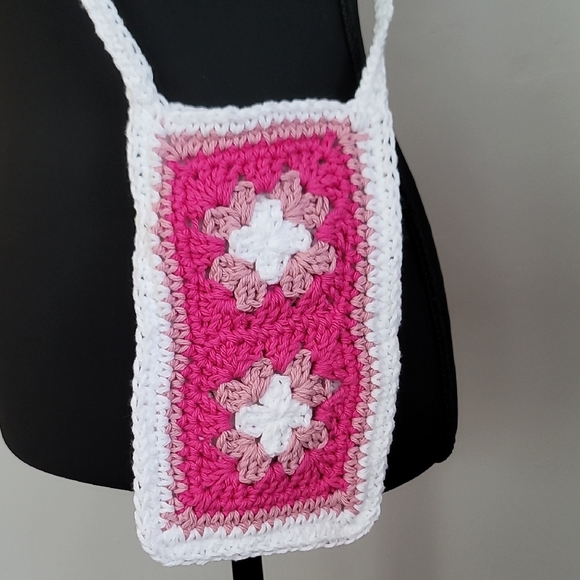 Hand Crafted  Pink and White Crochet Crossbody Cell Phone  Bag - Picture 2 of 5
